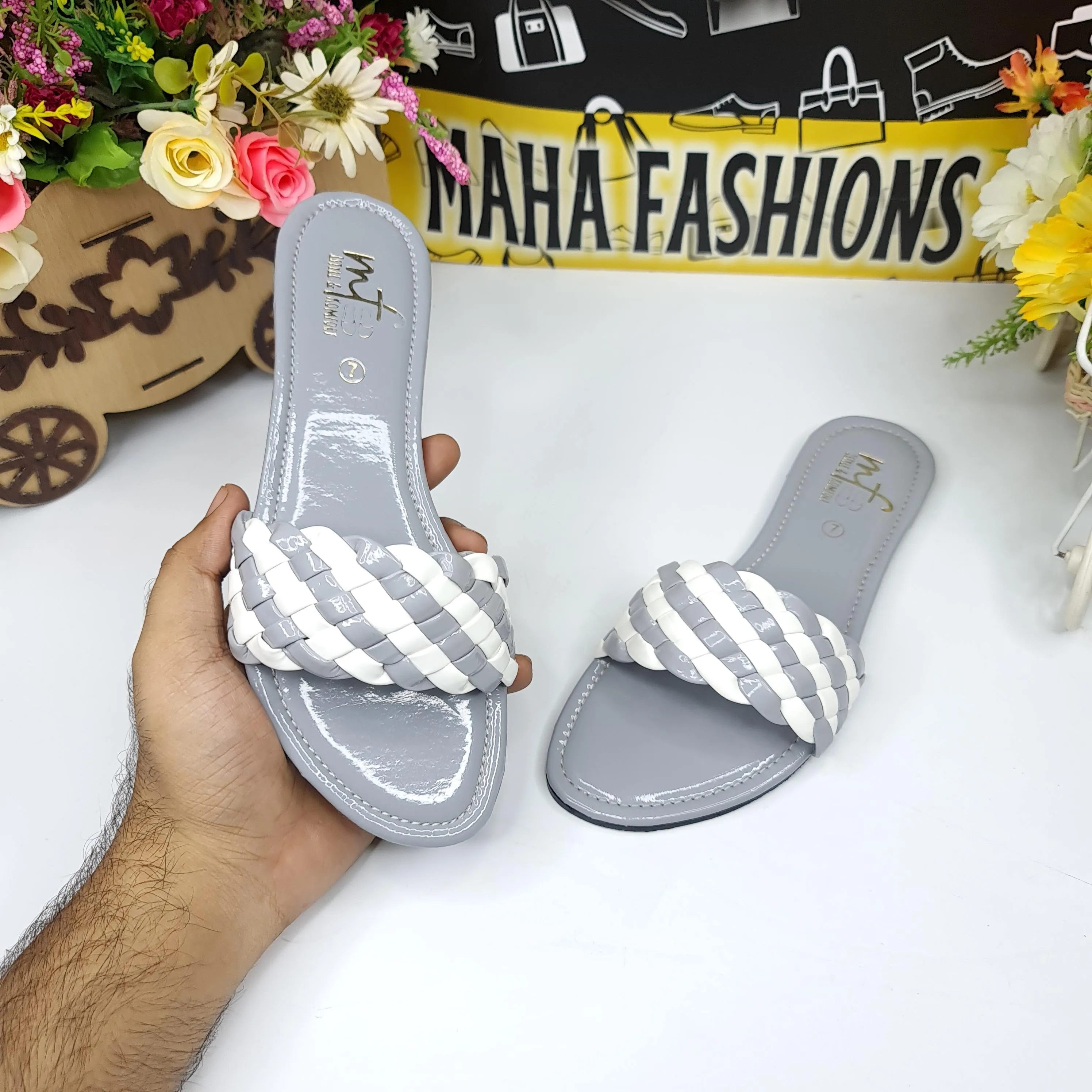 Grey White Patten Flat Slippers