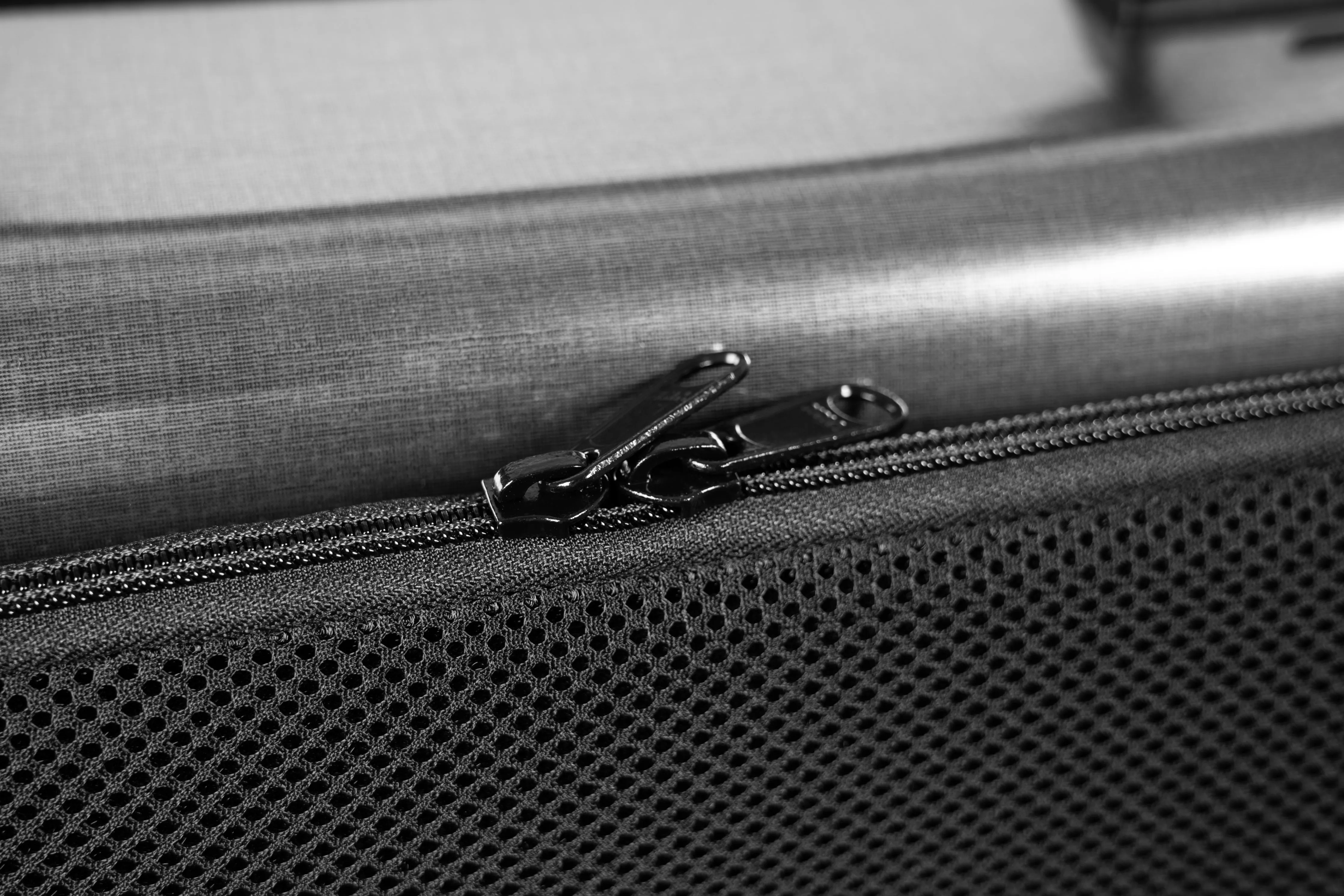 HIGHTECH OBLONG VIOLA CASE