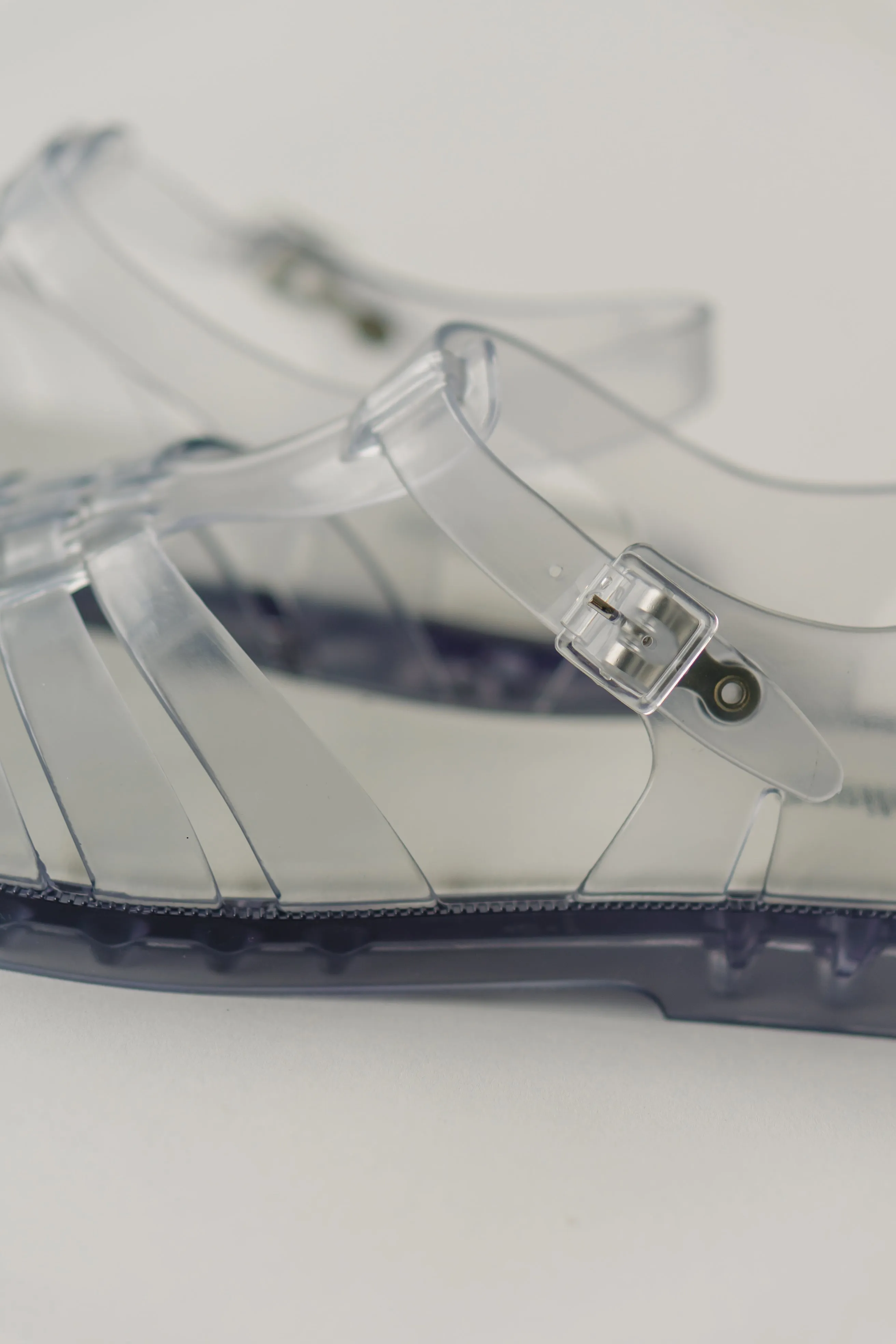 Melissa: The Possession Jelly Sandal in Clear