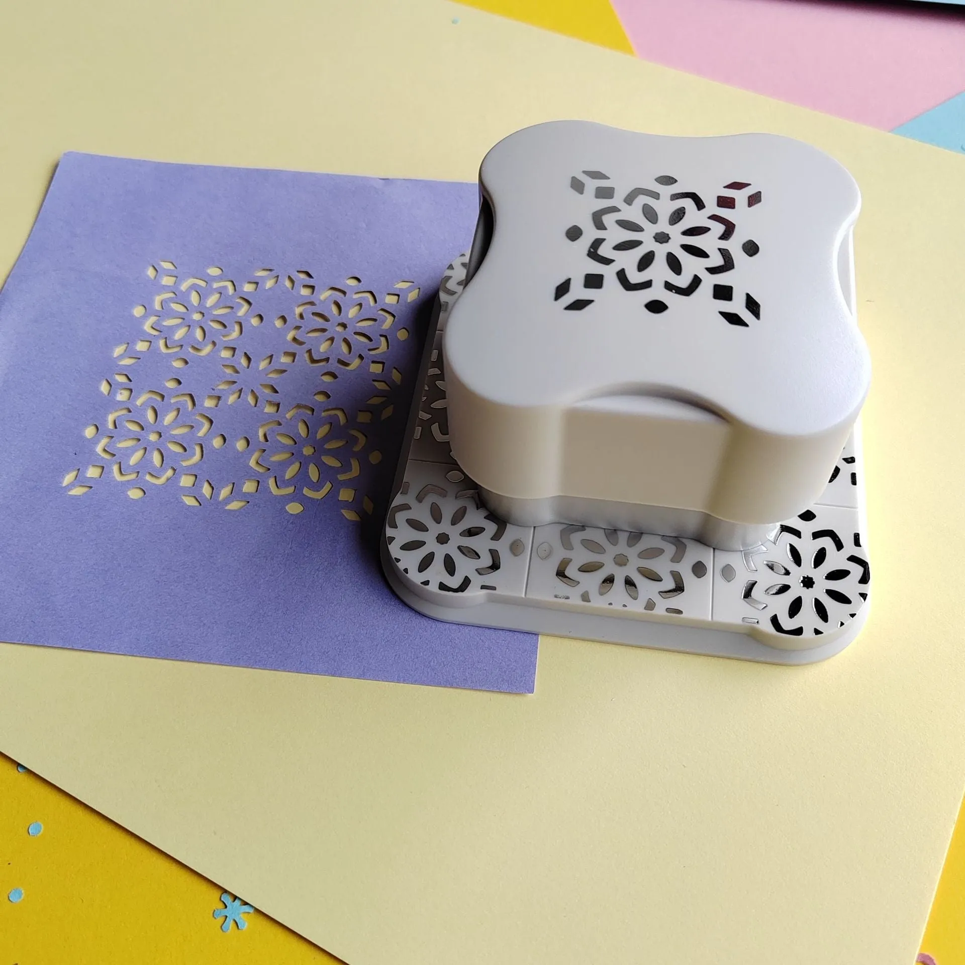 Square Continuous Pressing Lace Strong Magnetic Paper Embossing Punch